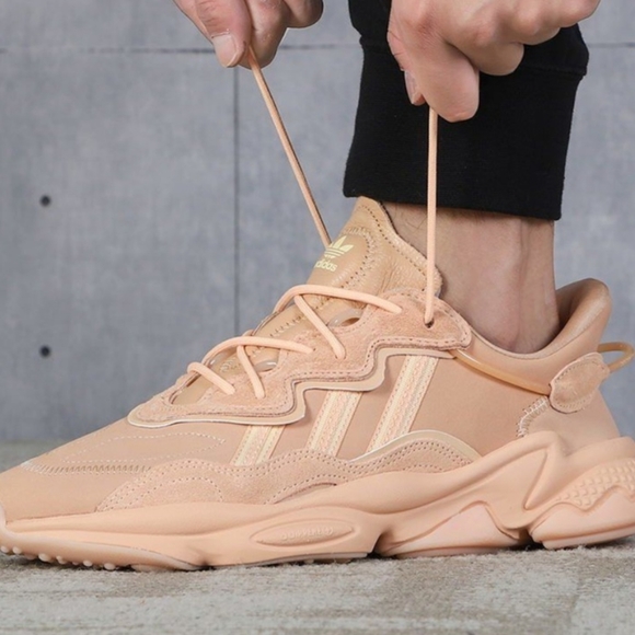 ADIDAS Men's Originals OZWEEGO Glow Orange FZ1962 Size 12 - Picture 8 of 14